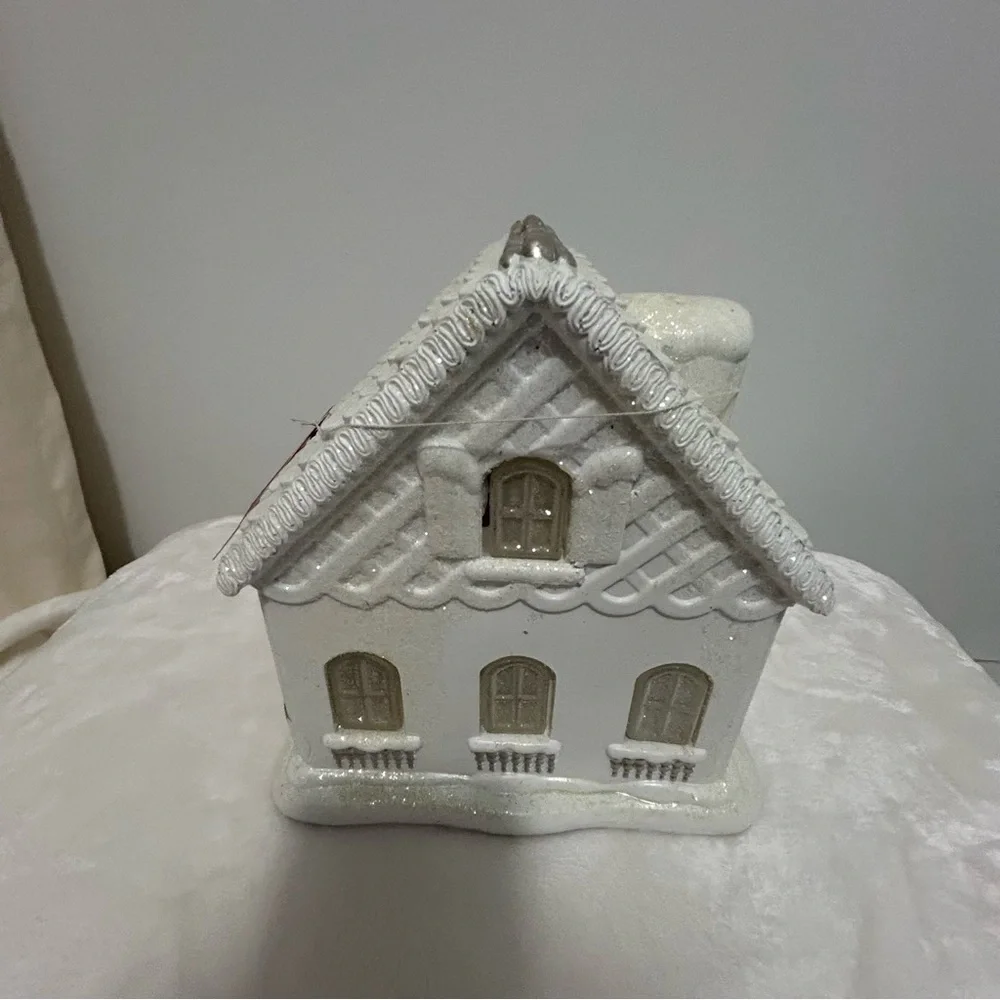 Elegant White and Silver Gingerbread House LED Light Up Christmas Decor